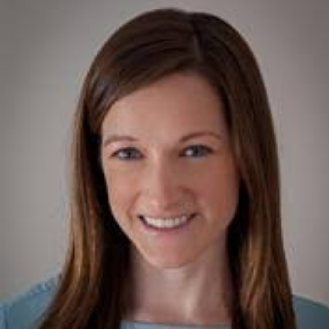 Kristen Moore headshot