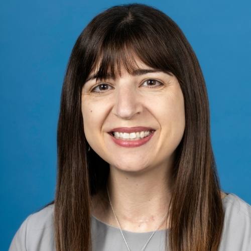 Amy Mehollin-Ray headshot