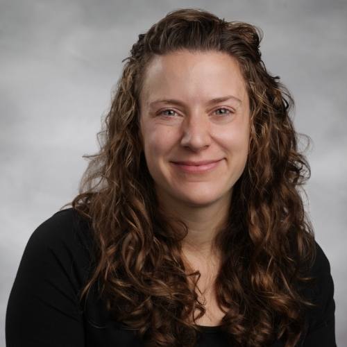Emily Pinto-Taylor headshot
