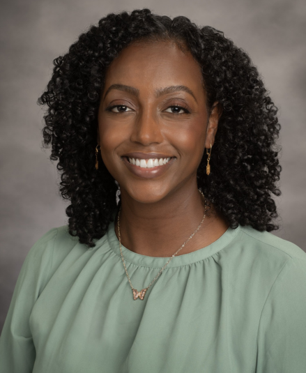 abraham mona headshot