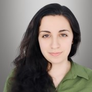 jannah elchomali headshot