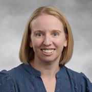 jennifer lom headshot