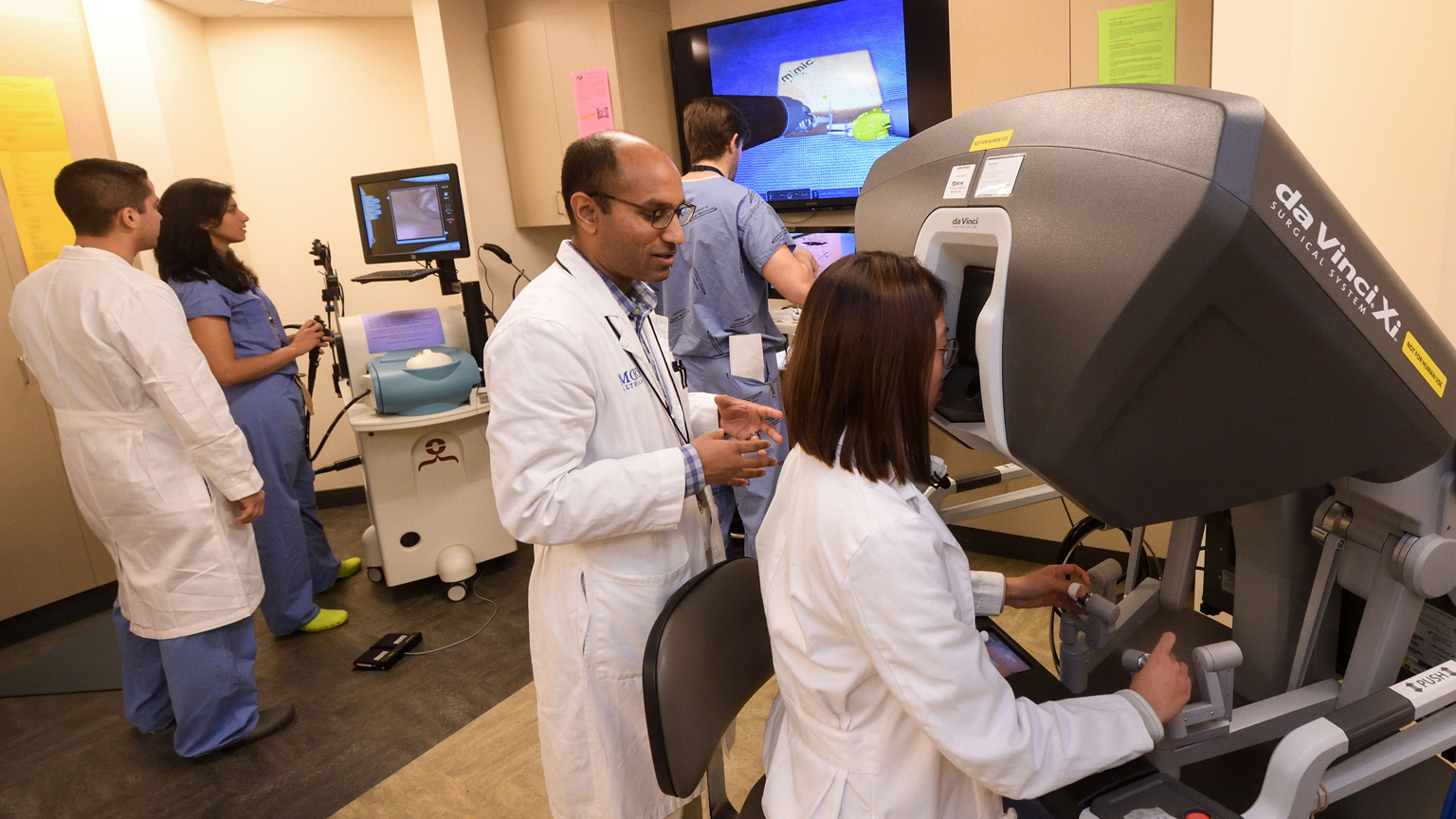 Residents in the simulation lab.